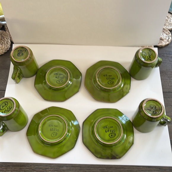 Green Signed PV Pleasant Village Italian Espresso Cups and Saucers - Set of 4 - Picture 3 of 12